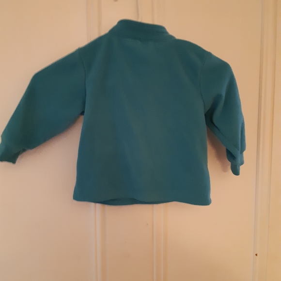 10 For 10$ Carter's Sweater size 24 Months - Picture 2 of 5